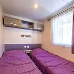 Mobil-home Spacieux 8 Personnes A - Api-1-52-1214 * Montblanc