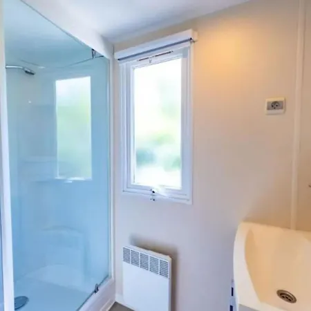 Mobil-home Spacieux 8 Personnes A - Api-1-52-1214 营地